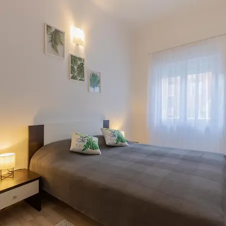 Apartment Porta Di Pula