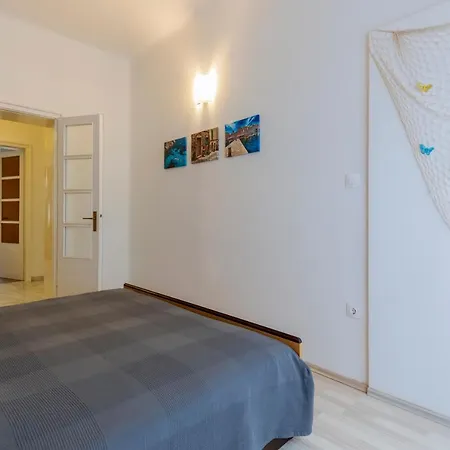 Apartment Porta Di